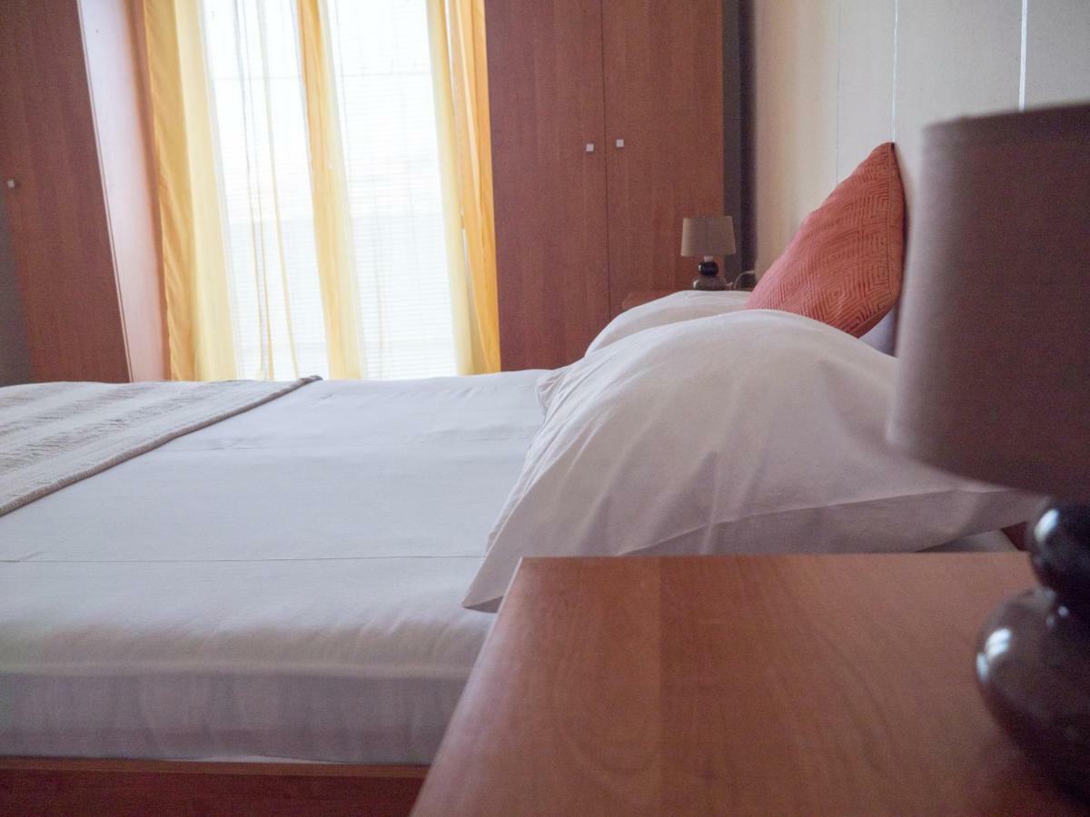 Apartments Boki Pag Town Εξωτερικό φωτογραφία